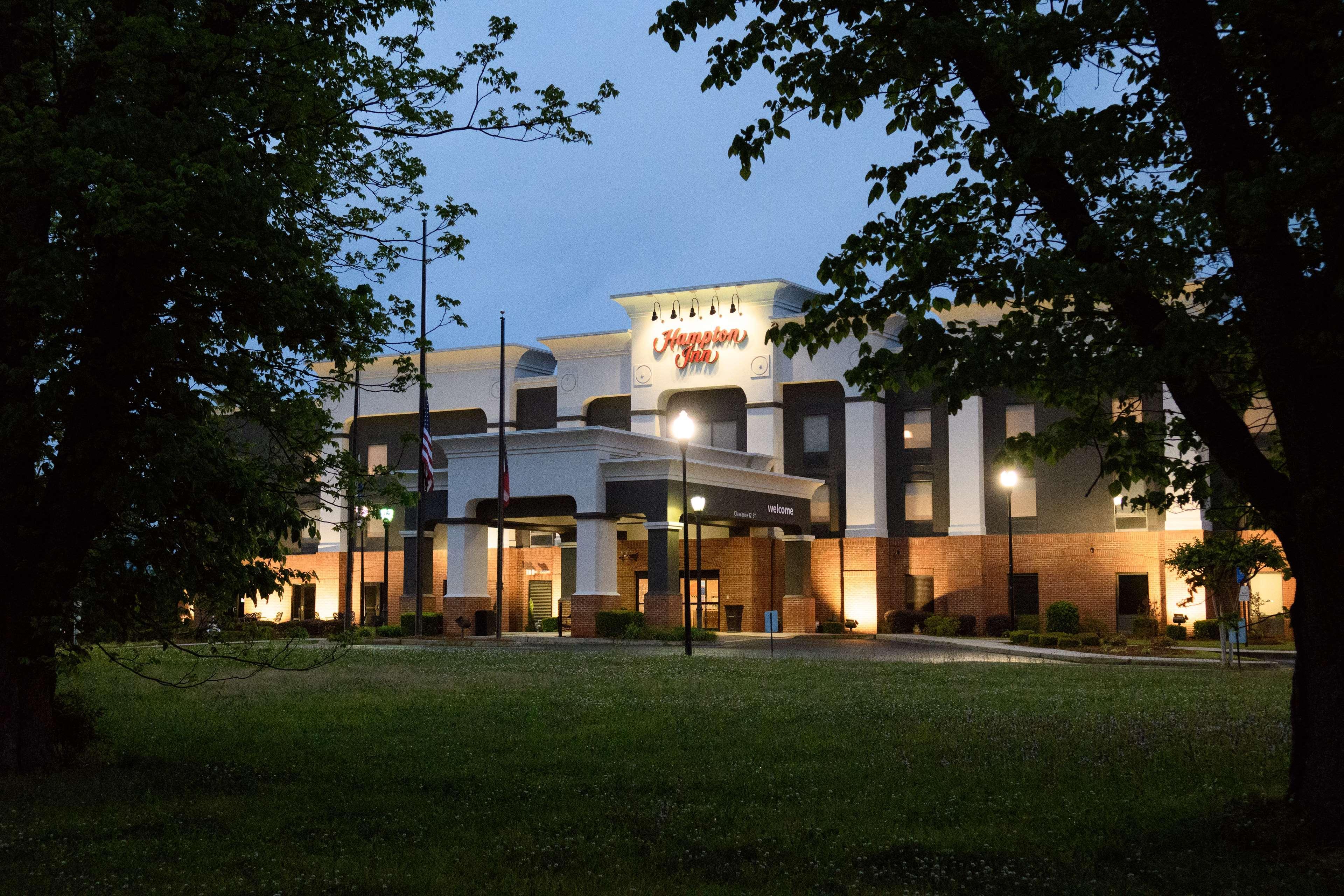 Hampton Inn Fayetteville Ngoại thất bức ảnh