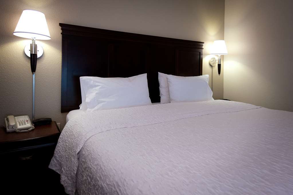 Hampton Inn Fayetteville Phòng bức ảnh